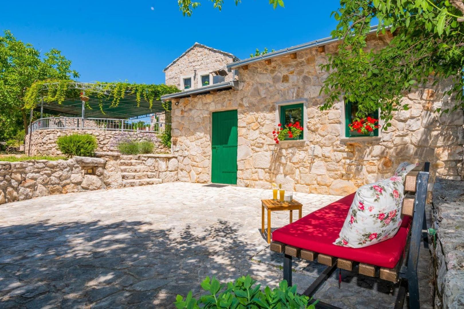 Villa Ognjistar In The Hinterland Of Makarska Riviera Zmijavci Exterior foto
